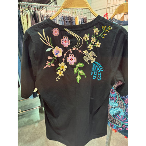 Johnny Was Maureen Trapunto 3/4 Tee Cotton Shirt Floral Embroidery Top Black NEW