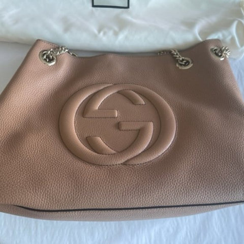 Gucci Camelia Camel Pebbled Beige Leather Soho Shoulder Handbag Purse Large NEW